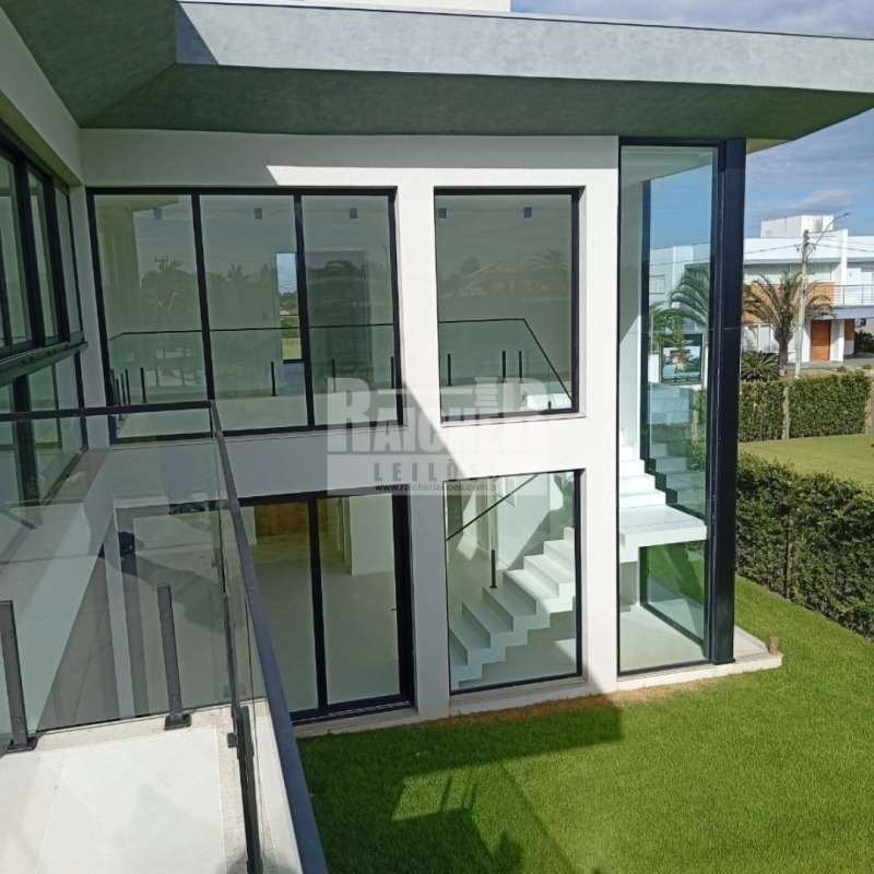 LOTE 001 Sobrado na beira mar na praia da Itapeva em Torres/RS com 507,36 m2, situado no Condomínio , localizado em Torres - RS