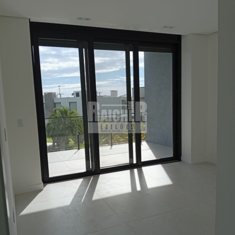 LOTE 001 Sobrado na beira mar na praia da Itapeva em Torres/RS com 507,36 m2, situado no Condomínio , localizado em Torres - RS