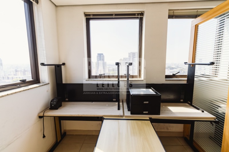LOTE 001 Sala nº 131 a 136, unificada e localizada no 13º andar do Edifício Tuiutí Office Tower, Tat, localizado em São Paulo - SP