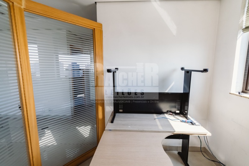 LOTE 001 Sala nº 131 a 136, unificada e localizada no 13º andar do Edifício Tuiutí Office Tower, Tat, localizado em São Paulo - SP