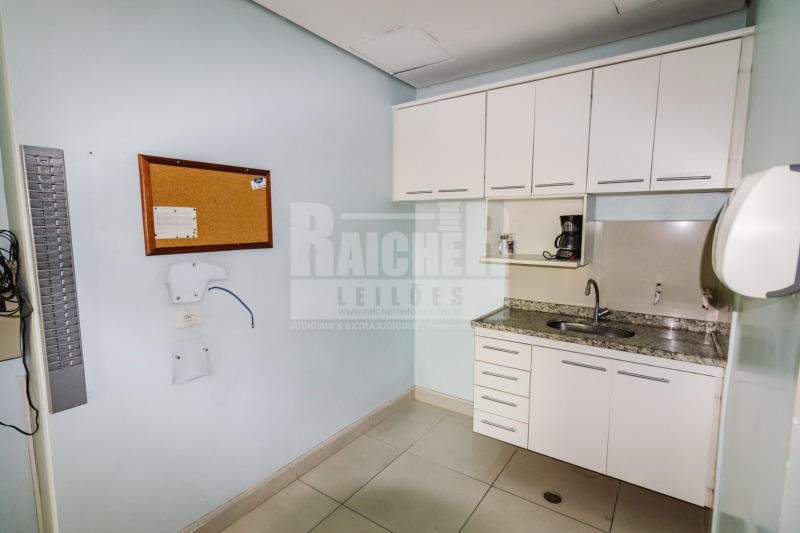 LOTE 001 Sala nº 131 a 136, unificada e localizada no 13º andar do Edifício Tuiutí Office Tower, Tat, localizado em São Paulo - SP