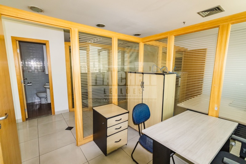 LOTE 001 Sala nº 131 a 136, unificada e localizada no 13º andar do Edifício Tuiutí Office Tower, Tat, localizado em São Paulo - SP