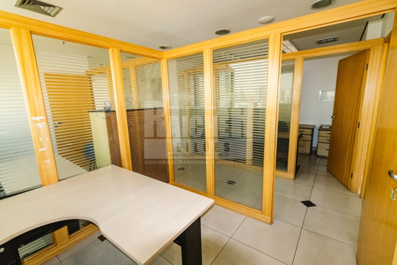 LOTE 001 Sala nº 131 a 136, unificada e localizada no 13º andar do Edifício Tuiutí Office Tower, Tat, localizado em São Paulo - SP