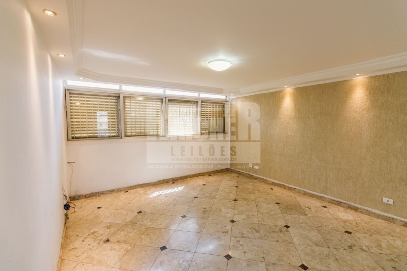 LOTE 001 Apartamento nº 5, localizado no 5º andar do Edifício Delia, situado na Rua Maestro Cardim, , localizado em São Paulo - SP