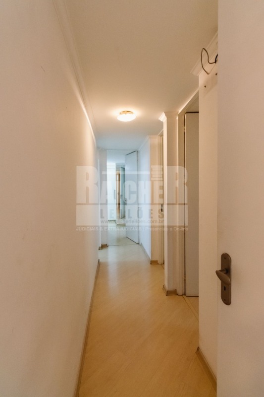 LOTE 001 Apartamento nº 5, localizado no 5º andar do Edifício Delia, situado na Rua Maestro Cardim, , localizado em São Paulo - SP