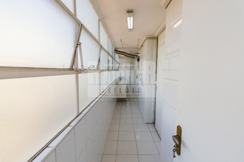 LOTE 001 Apartamento nº 5, localizado no 5º andar do Edifício Delia, situado na Rua Maestro Cardim, , localizado em São Paulo - SP