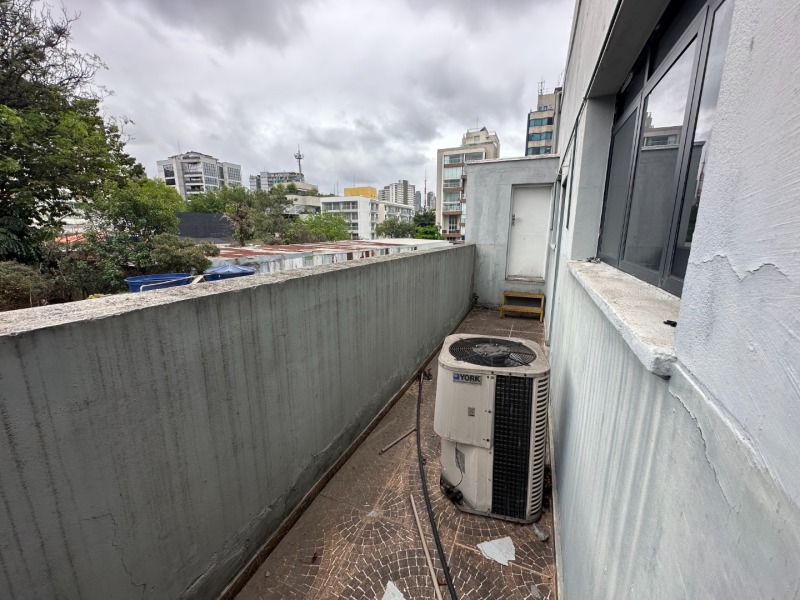 LOTE 001 Prédio com instalações para hospital, situado a Rua Fidalga nº 58, na Vila Madalena/SP, localizado em São Paulo - SP