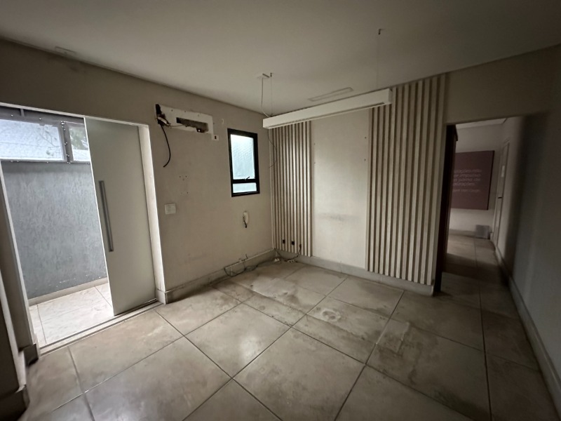 LOTE 001 Prédio com instalações para hospital, situado a Rua Fidalga nº 58, na Vila Madalena/SP, localizado em São Paulo - SP