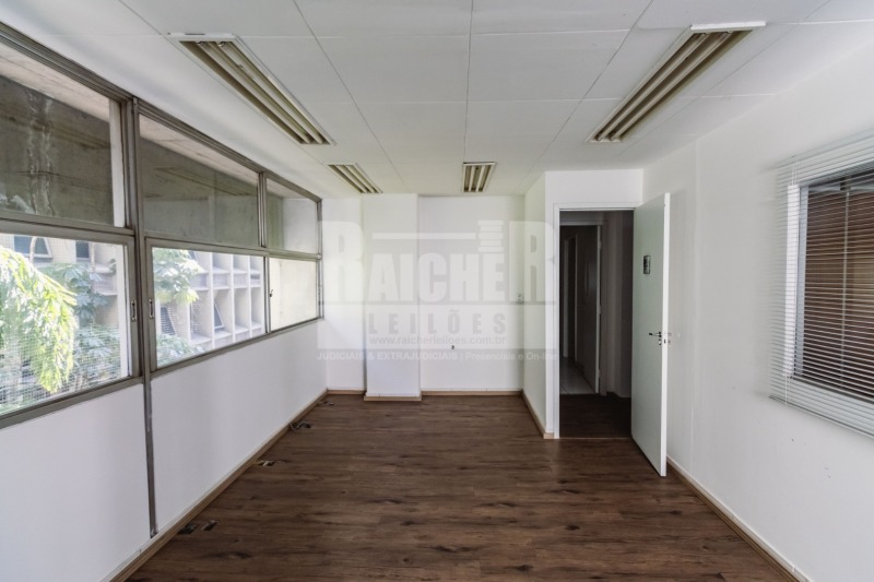 LOTE 010 Conjunto nº 41, localizado no 4º andar do Edifício Apollo II, situado na Rua Luiz Coelho, n, localizado em São Paulo - SP, bairro Consolação